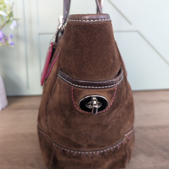 vintage Coach Hampton Gallery Suede Tote - Picture 3 of 10